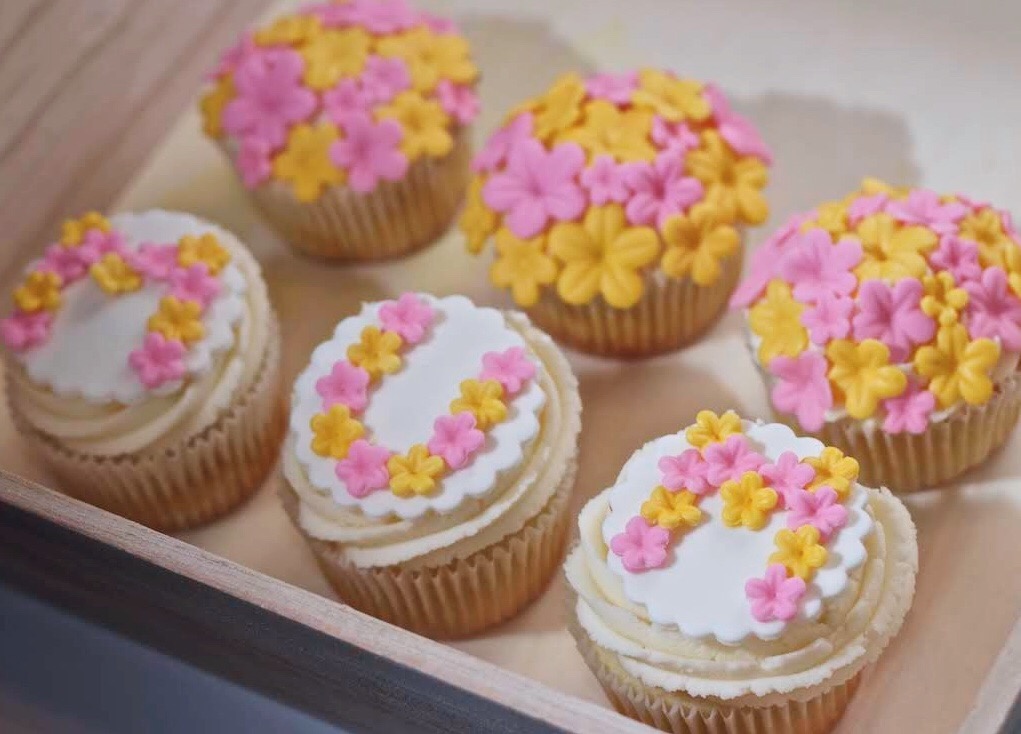 Mother's Day Flower Cupcakes